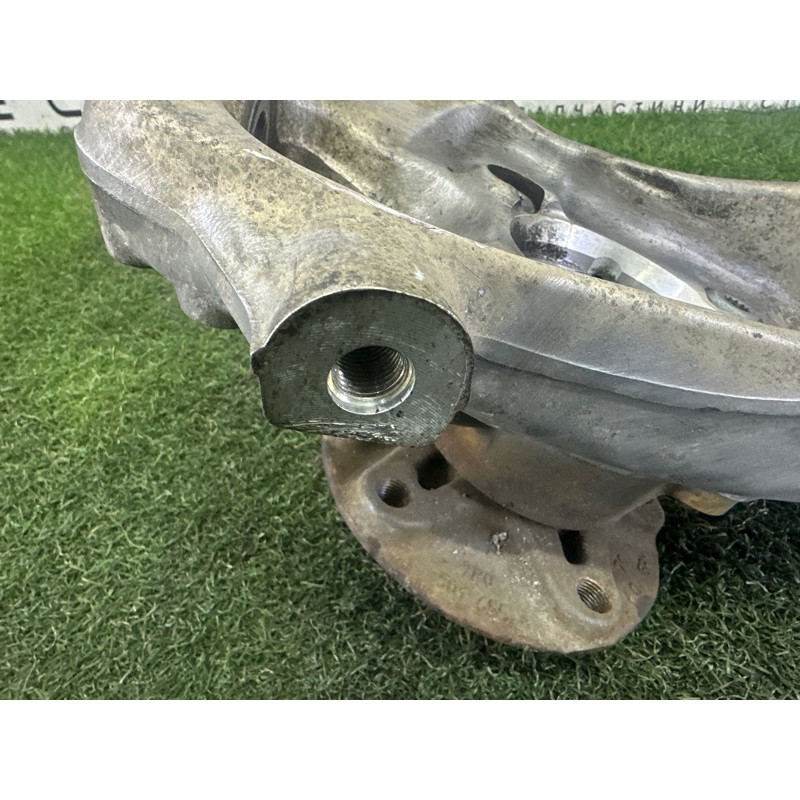 Поворотный кулак (подвеска) Volkswagen Touareg NF 2013 3.0 Hybrid 7P0407245B