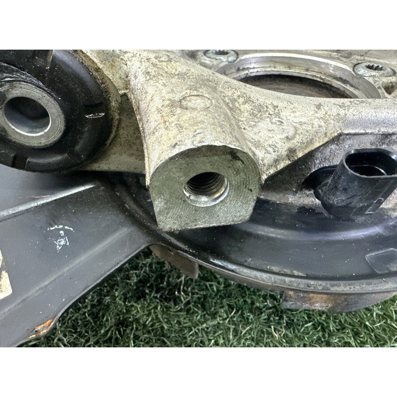 Цапфа подвески (подвеска) Volkswagen Touareg NF 2011 3.6 7P0505435A