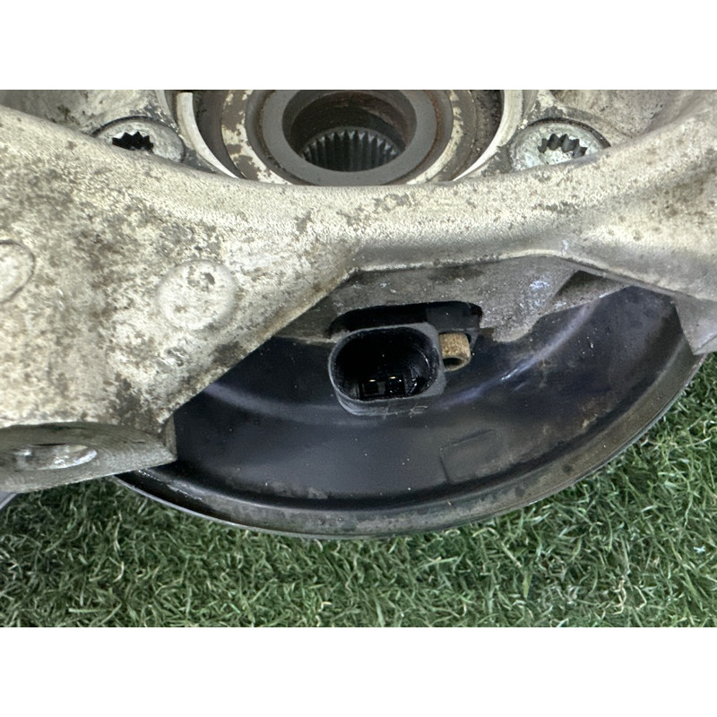 Цапфа подвески (подвеска) Volkswagen Touareg NF 2011 3.6 7P0505435A