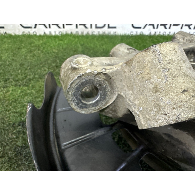 Цапфа подвески (подвеска) Volkswagen Touareg NF 2011 3.6 7P0505435A