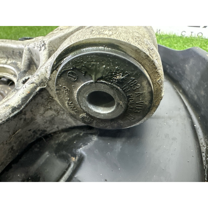 Цапфа подвески (подвеска) Volkswagen Touareg NF 2011 3.6 7P0505435A