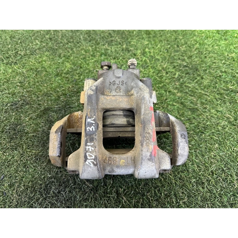 Суппорт тормозной (тормозная система) Jeep Grand Cherokee WK2 2014 3.0 Diesel 68052381AA