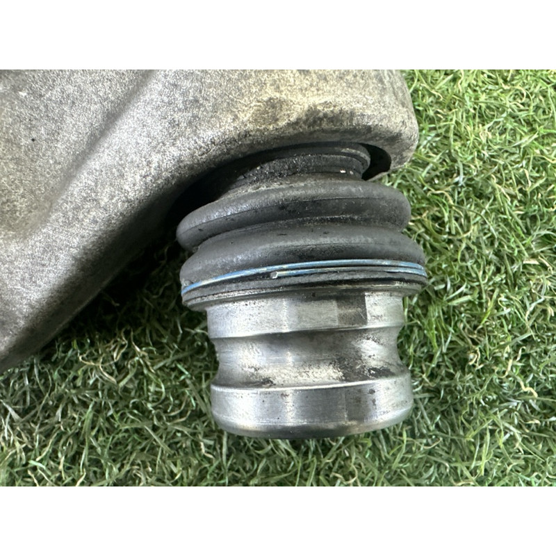 Рычаг подвески (подвеска) AUDI A4 B8 2014 2.0 TFSI 8K0407152F