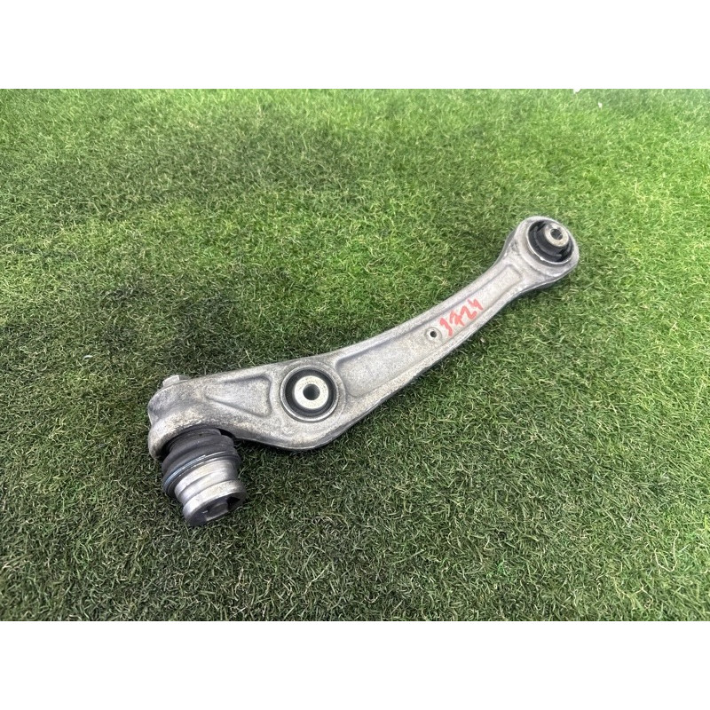 Рычаг подвески (подвеска) AUDI A4 B8 2014 2.0 TFSI 8K0407151F