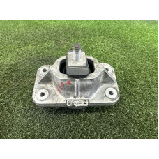 Подушка двигателя