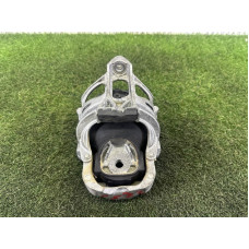 Подушка двигателя