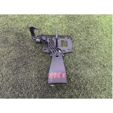 Замок капота