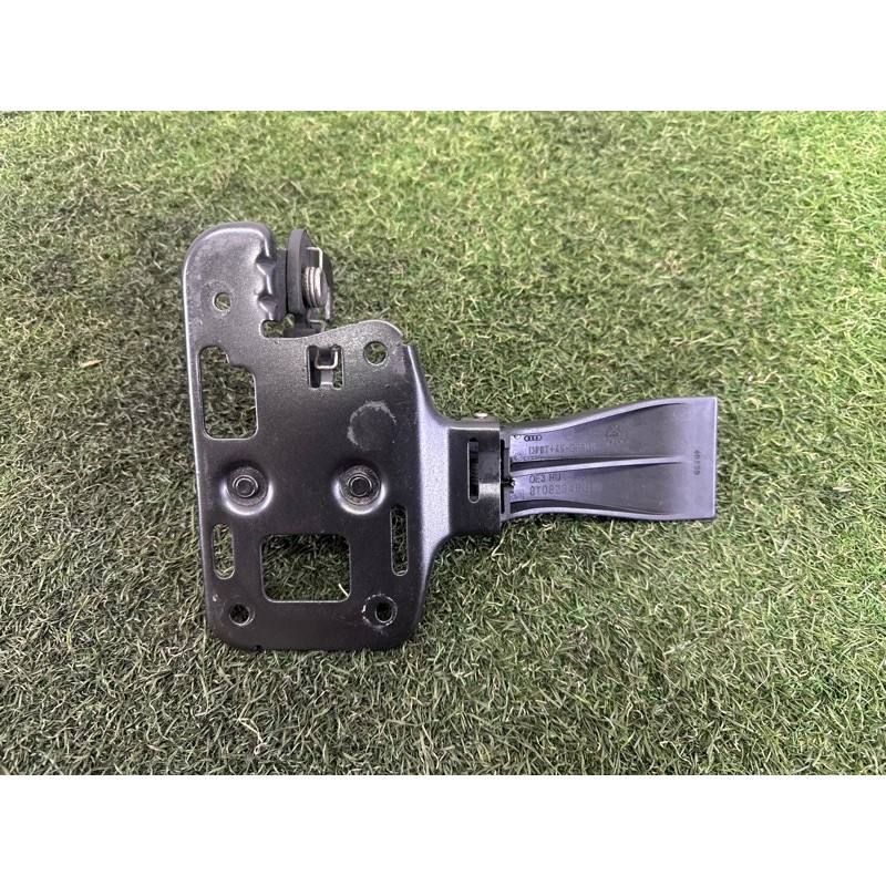 Замок капота (кузов и элементы) AUDI A4 B8 2014 2.0 TFSI 8T0823480