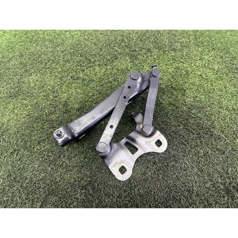 Петля капота (кузов и элементы) LAND ROVER Range Rover L405 2016 5.0 LR088986