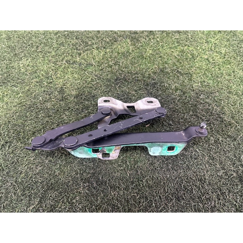 Петля капота (кузов и элементы) LAND ROVER Range Rover L405 2016 5.0 LR088986