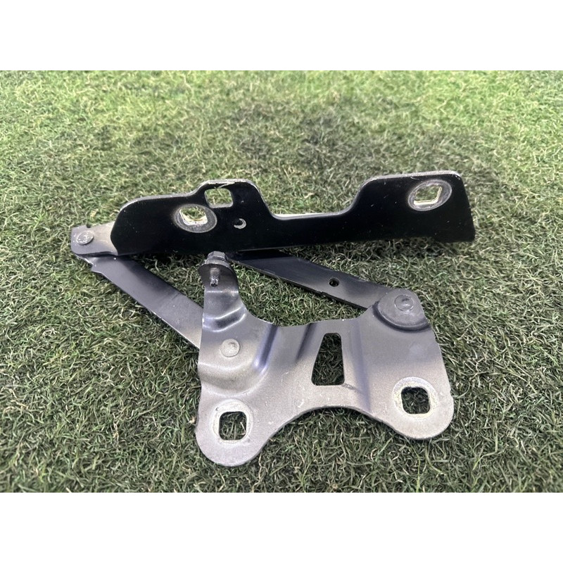 Петля капота (кузов и элементы) LAND ROVER Range Rover L405 2016 5.0 LR088986