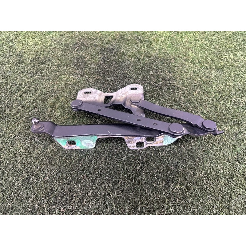 Петля капота (кузов и элементы) LAND ROVER Range Rover L405 2016 5.0 LR088985