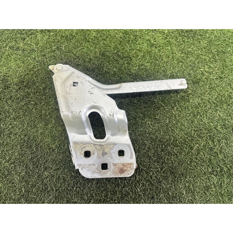 Петля капота (кузов и элементы) Volkswagen Touareg NF 2013 3.6 7P6823302