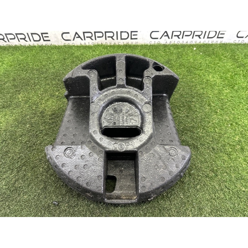 Комплект инструмента (аксессуары) Jeep Grand Cherokee WK2 2018 3.6 68332817AB