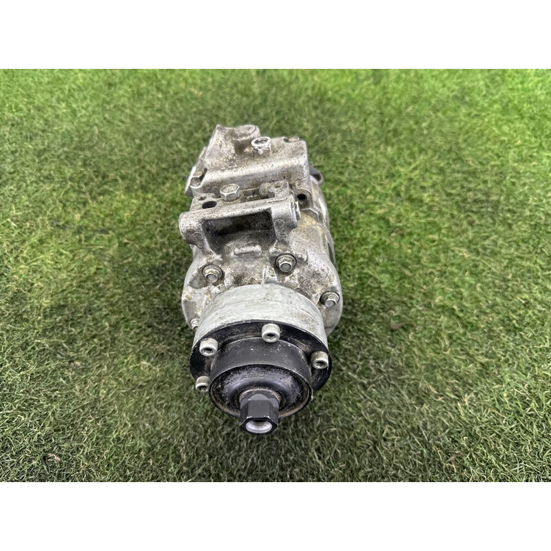 Компрессор кондиционера (отопление и кондиционирование) AUDI A8 D4 2011 4.2 CDRA 4H0260805G