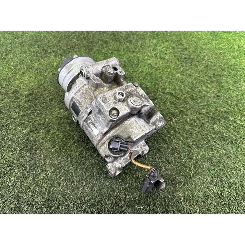 Компрессор кондиционера (отопление и кондиционирование) AUDI A8 D4 2011 4.2 CDRA 4H0260805G