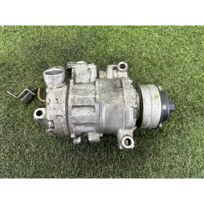 Компрессор кондиционера (отопление и кондиционирование) AUDI A8 D4 2011 4.2 CDRA 4H0260805G