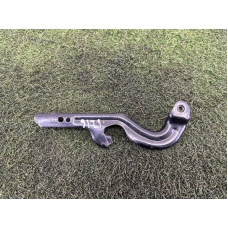 Петля капота