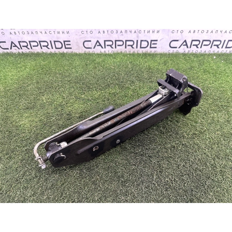 Домкрат (аксессуары) AUDI Q7 4L 2011 3.0 TFSi 4L0011031E