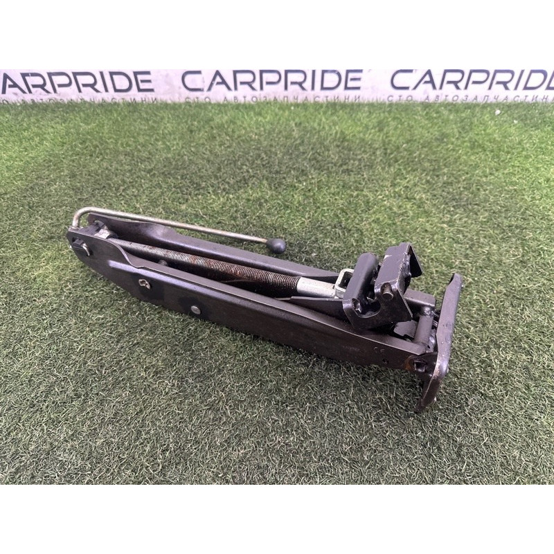 Домкрат (аксессуары) AUDI Q7 4L 2011 3.0 TFSi 4L0011031E