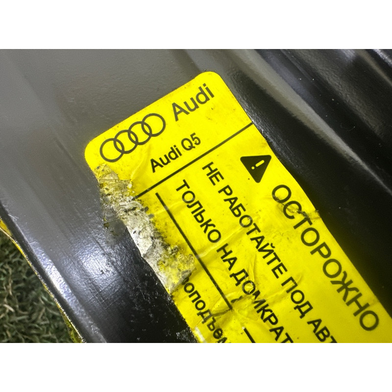 Домкрат (аксессуары) AUDI Q5 8R 2012 3.2 8R0011031C