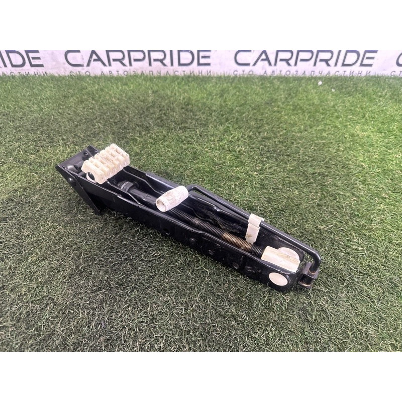 Домкрат (аксессуары) BMW 5-series E60 71126767944