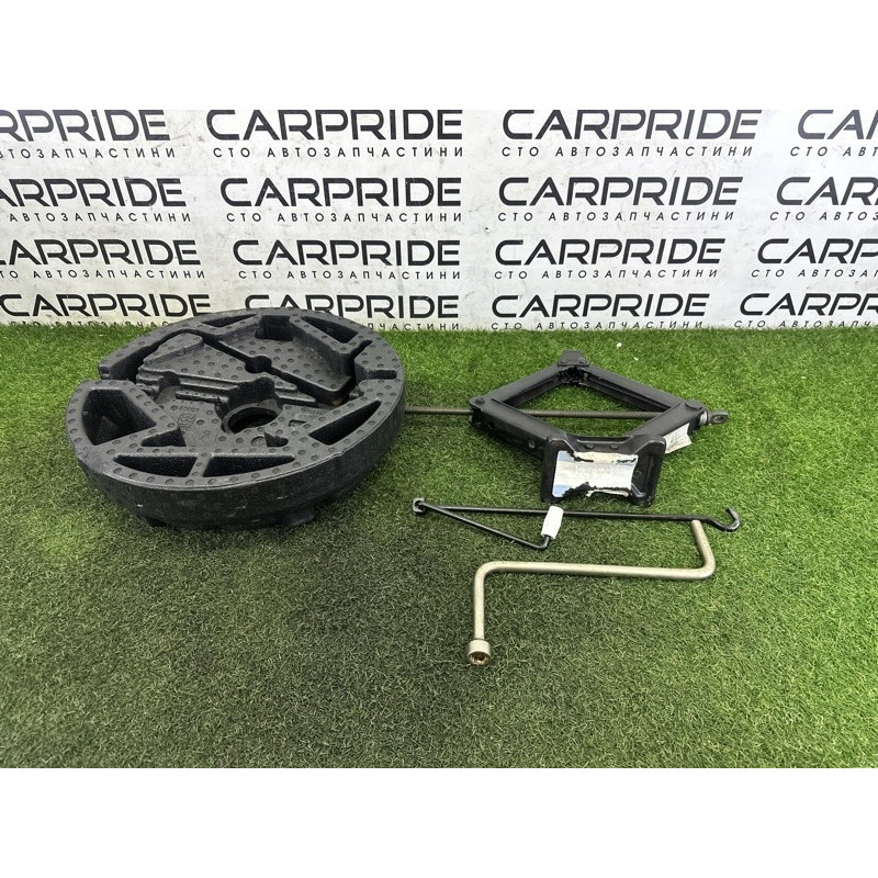 Комплект инструмента (аксессуары) BMW X5 E70 2012 3.0 N55B30 71126754372