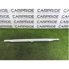 Распорка передней панели