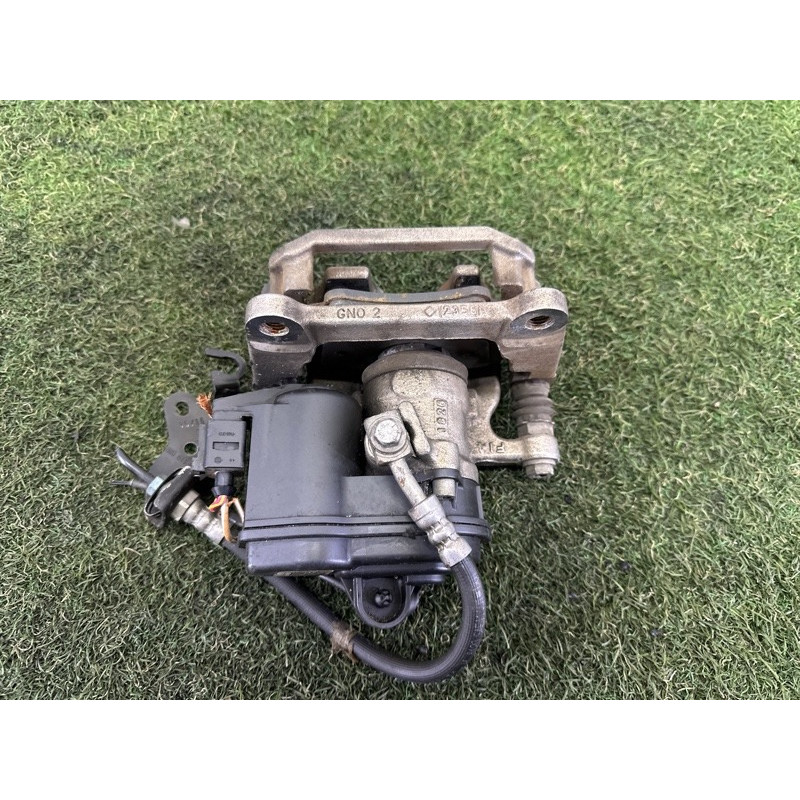 Суппорт тормозной (тормозная система) AUDI A4 B9 2017 2.0 TFSI 8W0615404