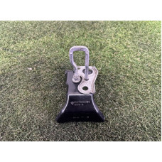 Ответная часть замка капота