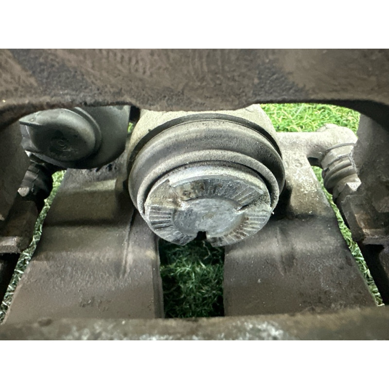 Суппорт тормозной (тормозная система) AUDI Q7 4M 2017 2.0 TFSI 4M0615403A