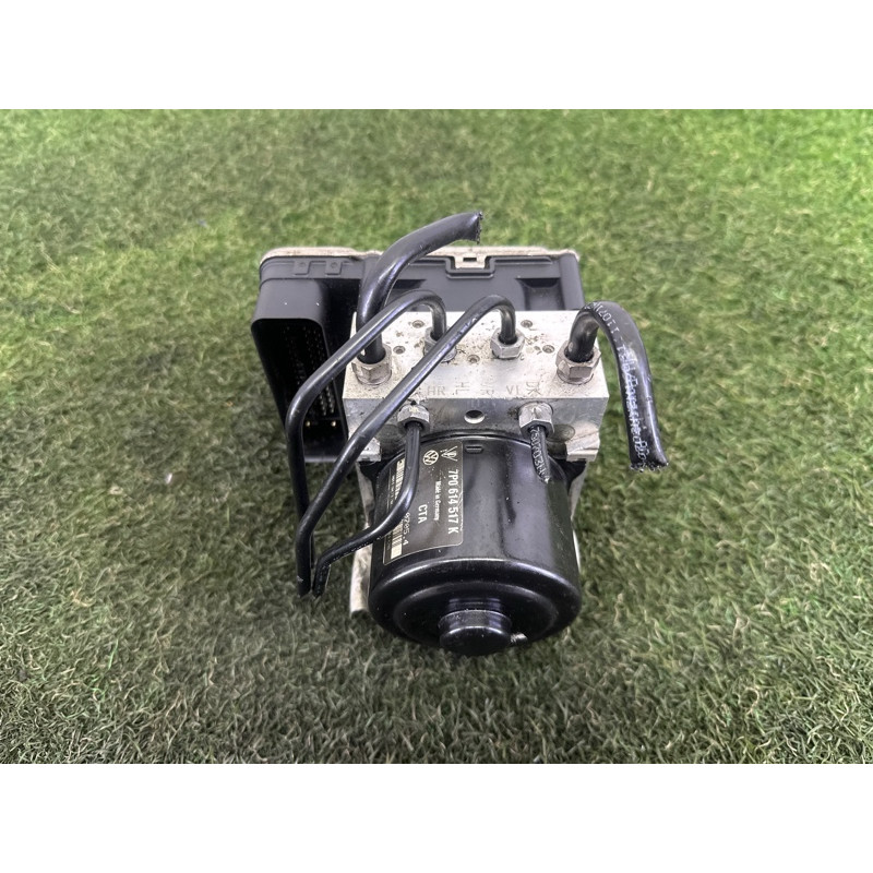 Блок управління ABS (електрика / блоки управління) Volkswagen Touareg NF 2011 3.6 7P0614517K