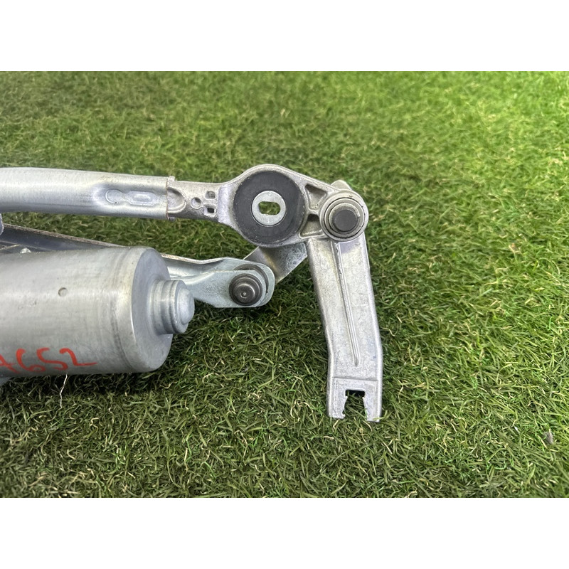 Трапеция дворников (кузов и элементы) BMW 3-series E90 2010 3.0 N54 61617161711