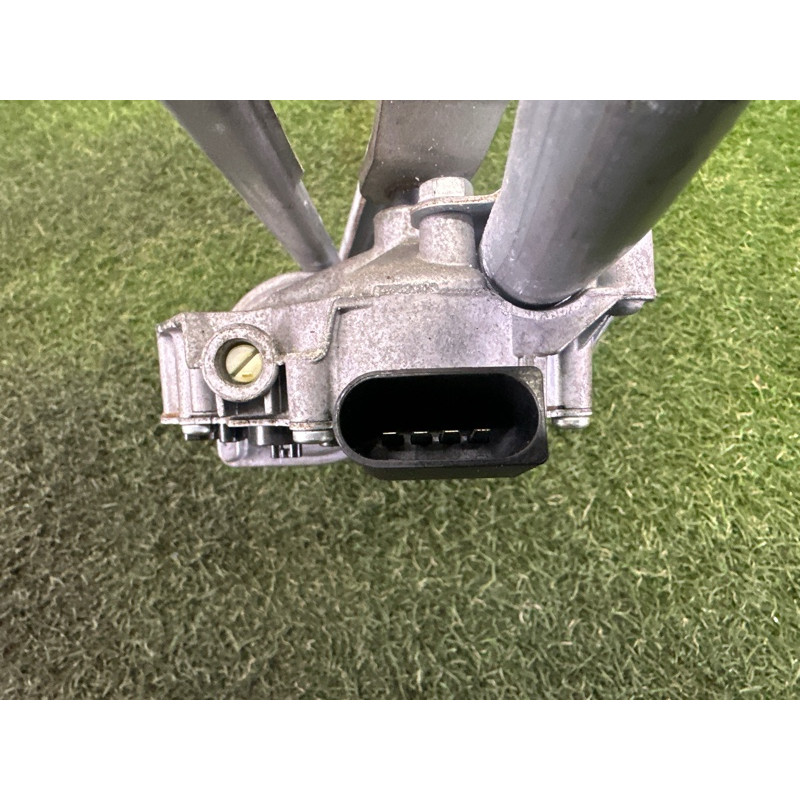 Трапеция дворников (кузов и элементы) BMW 3-series E90 2010 3.0 N54 61617161711