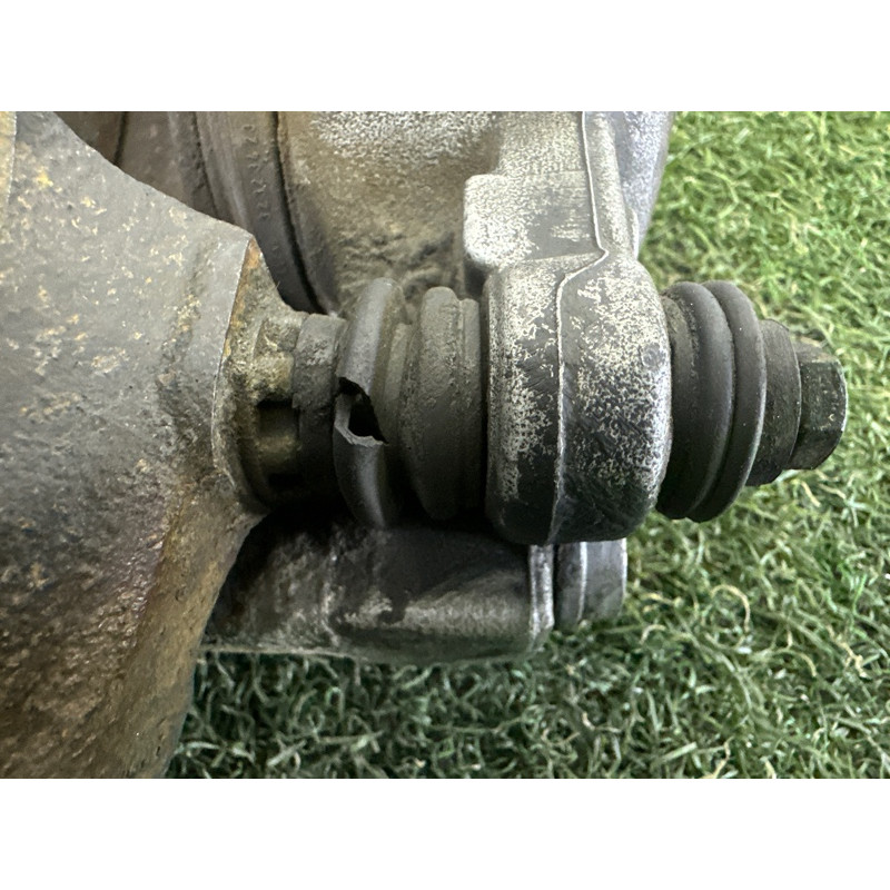 Суппорт тормозной (тормозная система) AUDI A4 B8 2013 2.0 TFSI 8K0615124H