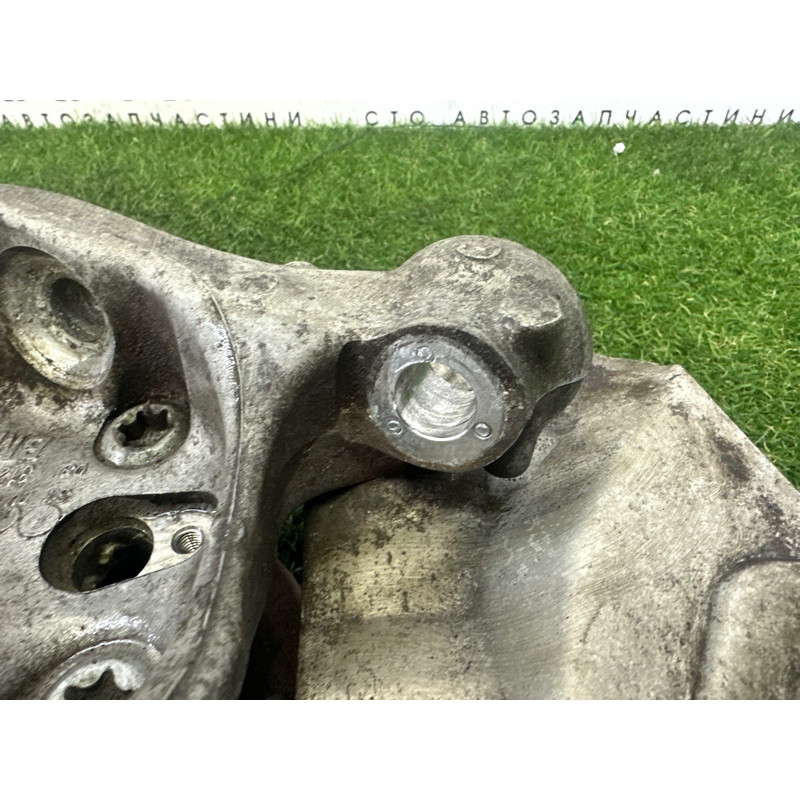 Поворотный кулак (подвеска) BMW X1 E84 2014 2.0 31216865144