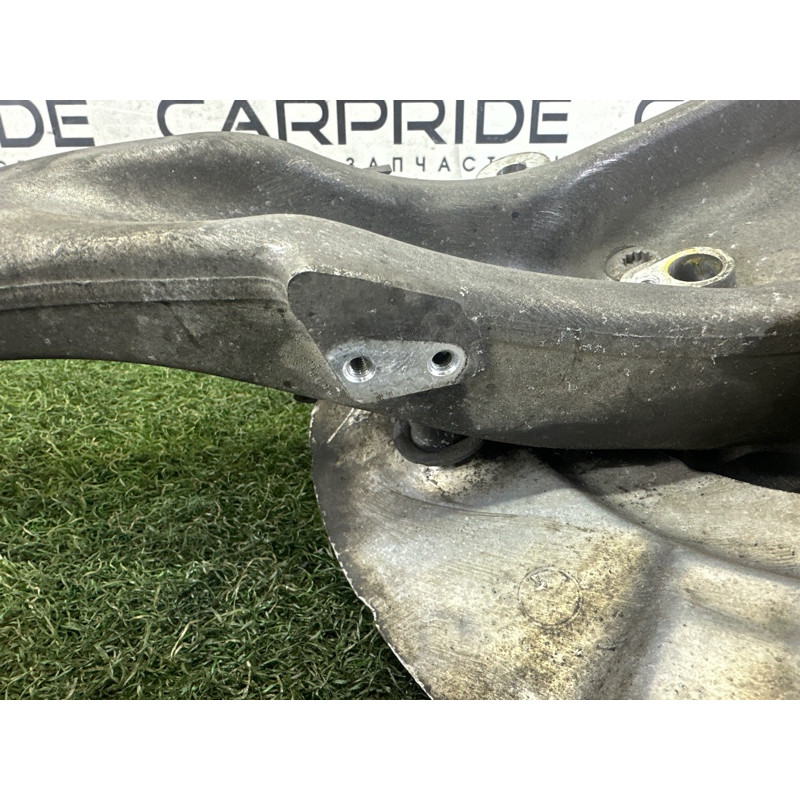 Поворотный кулак (подвеска) BMW 7-series F01 2011 3.0 N54 31216775768