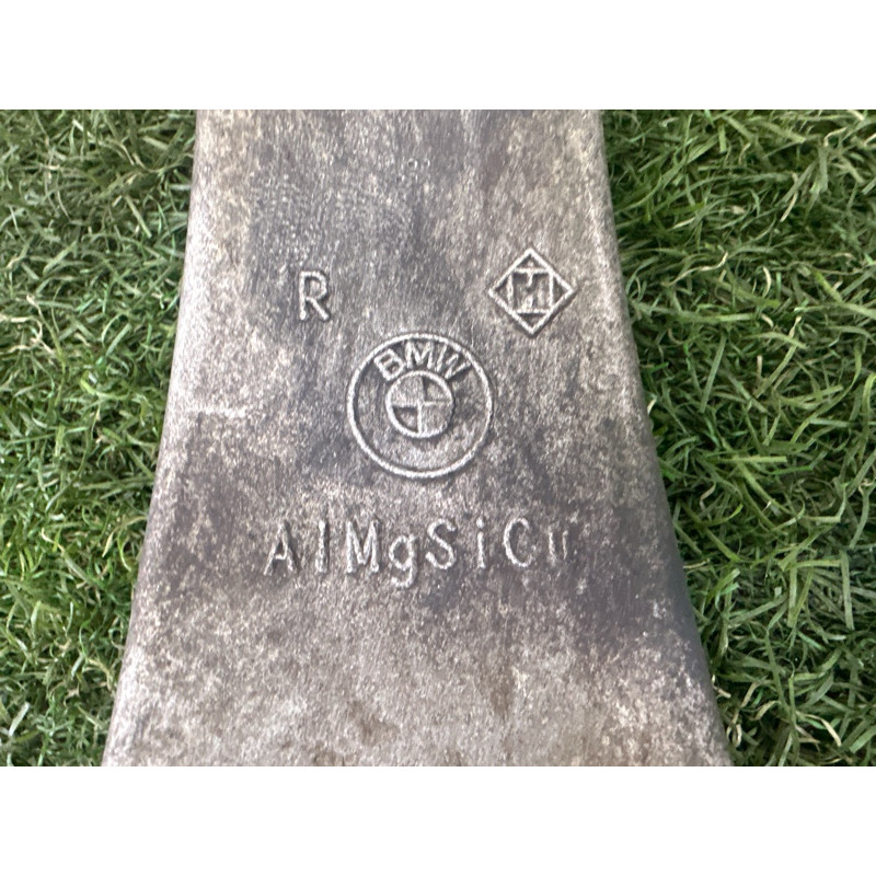 Поворотный кулак (подвеска) BMW 7-series F01 2011 3.0 N54 31216775768