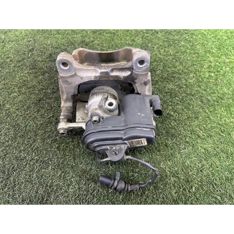 Суппорт тормозной (тормозная система) AUDI Q7 4M 2017 3.0 CREC 4M0615403A