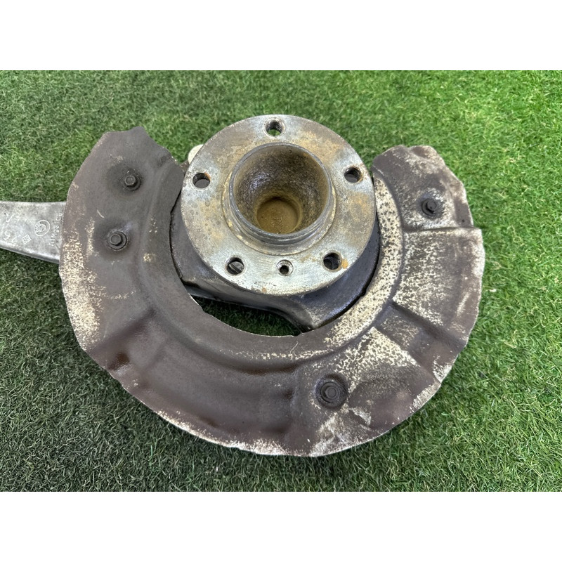 Поворотный кулак (подвеска) BMW 7-series F01 2011 3.0 N54 31216775767