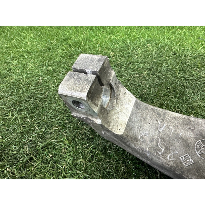 Поворотный кулак (подвеска) BMW 7-series F01 2011 3.0 N54 31216775767