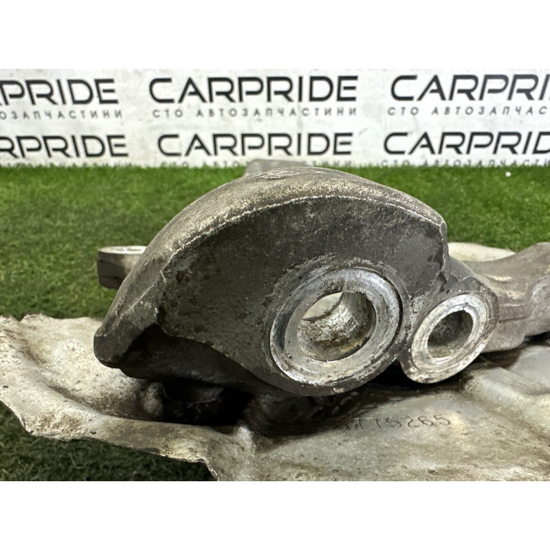 Поворотный кулак (подвеска) BMW 7-series F01 2011 3.0 N54 31216775767