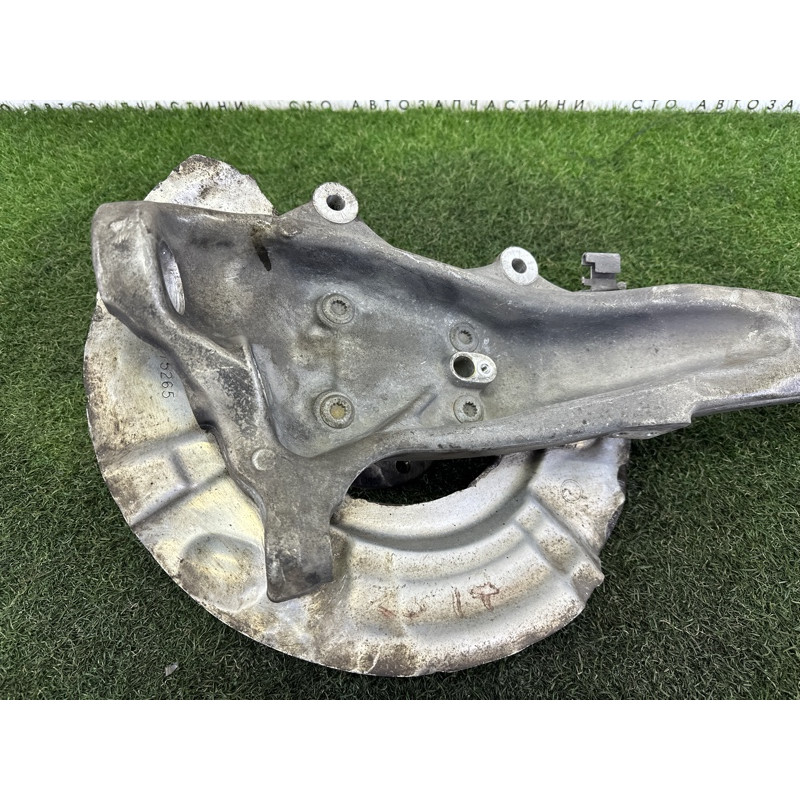 Поворотный кулак (подвеска) BMW 7-series F01 2011 3.0 N54 31216775767