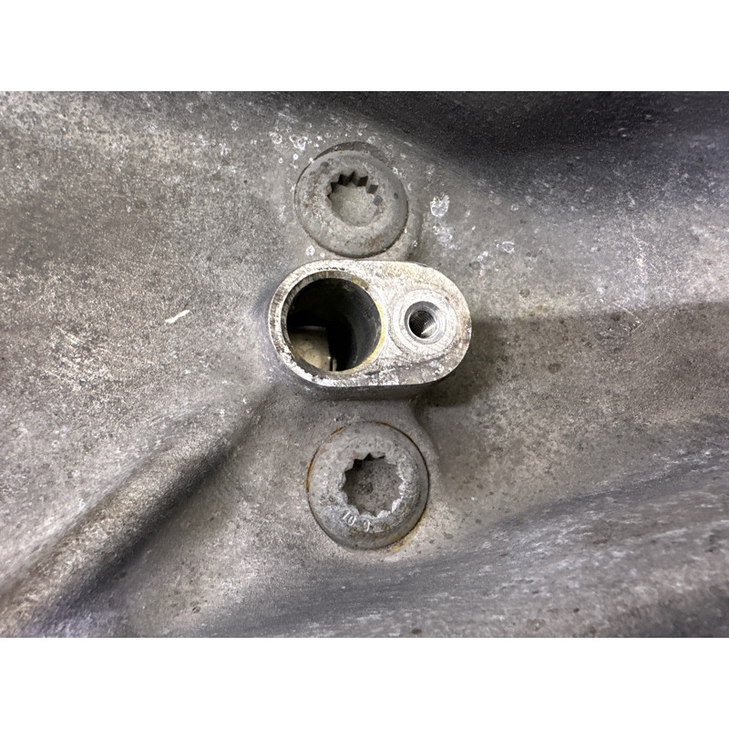 Поворотный кулак (подвеска) BMW 7-series F01 2011 3.0 N54 31216775767