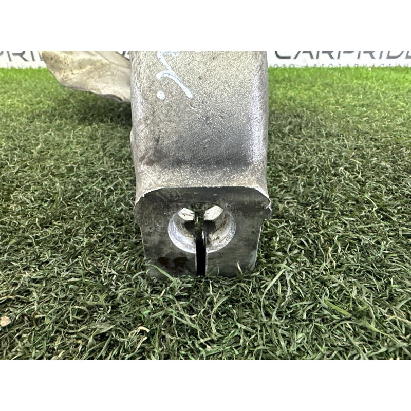 Поворотный кулак (подвеска) BMW 7-series F01 2011 3.0 N54 31216775767