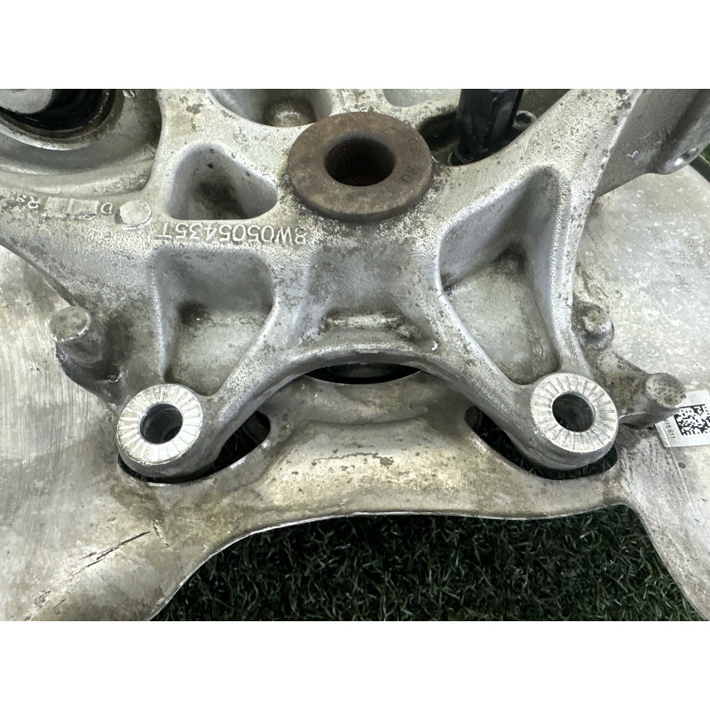 Цапфа подвески (подвеска) AUDI A4 B9 2018 2.0 DBPA 8W0505431P