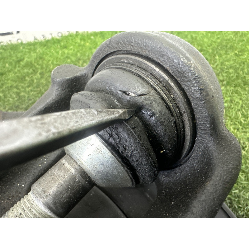 Цапфа подвески (подвеска) Jeep Grand Cherokee WK2 2018 3.6 68253397AB