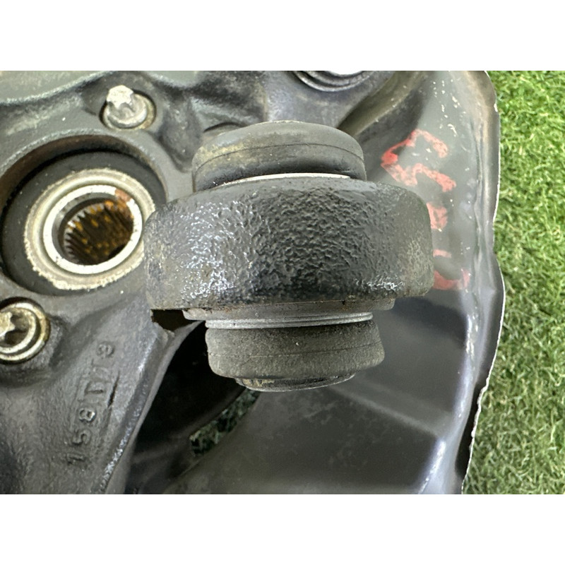 Цапфа подвески (подвеска) BMW X1 E84 2014 2.0 33326788049