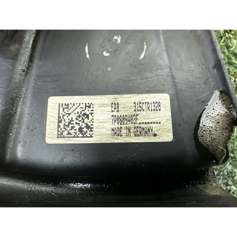 Цапфа подвески (подвеска) Volkswagen Touareg NF 2012 3.0 TDI 7P0505435B