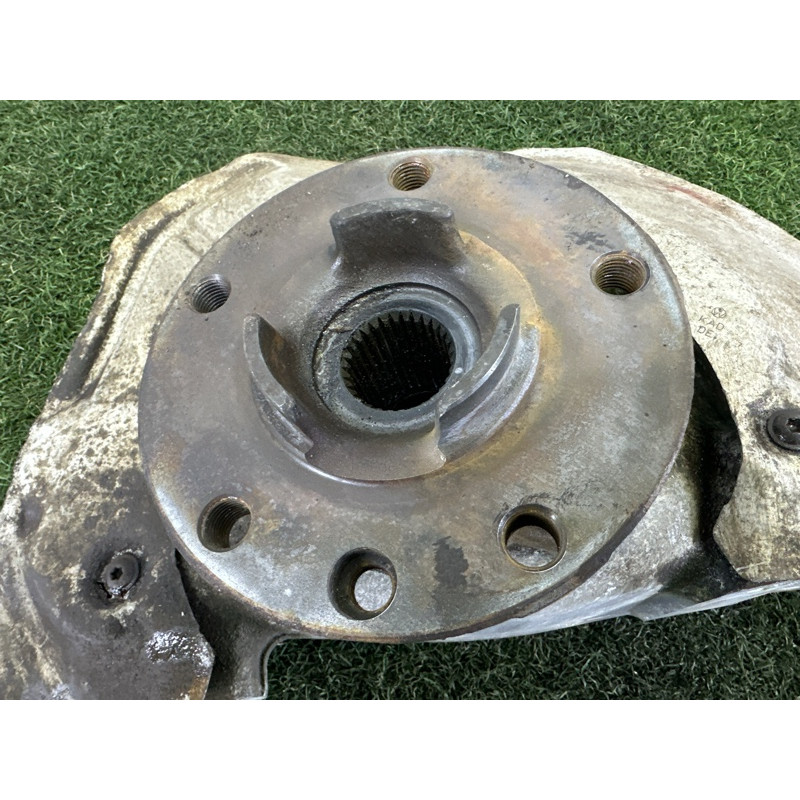 Поворотный кулак (подвеска) Volkswagen Touareg NF 2012 3.0 Hybrid CGFA 7P0407246B